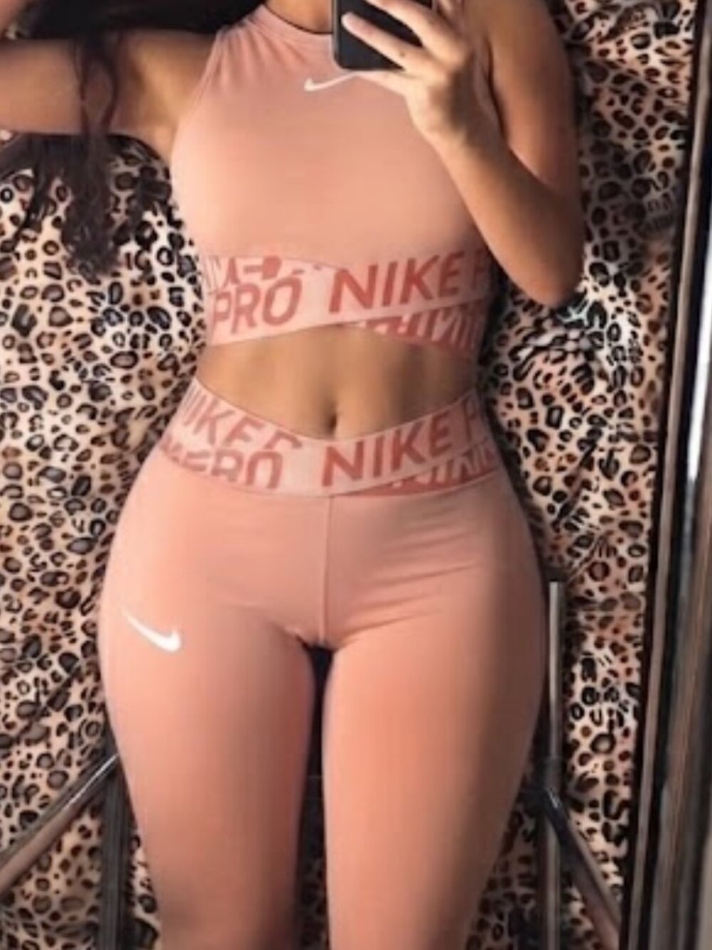 Nike Pro Matching Crop Tank & Leggings Set – Peach / Rose Gold (SMALL & MEDIUM)